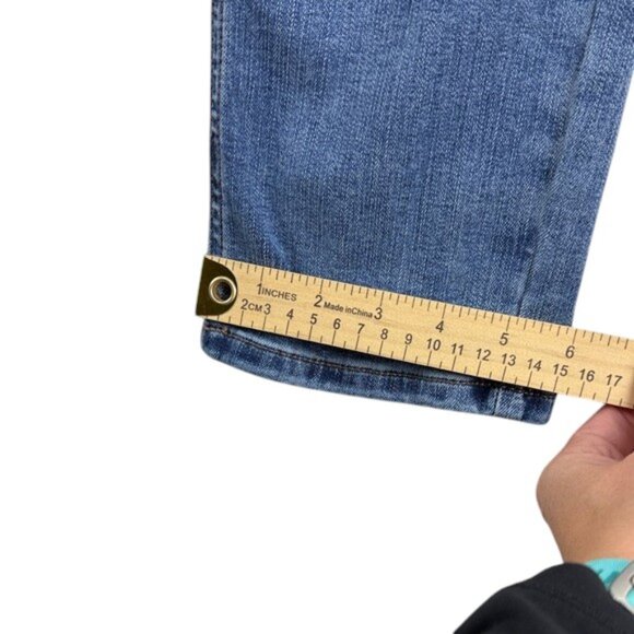 Maurices Women’s Size 0 Mid-Rise Straight Jeans Stretch Excellent Condition - Picture 6 of 8